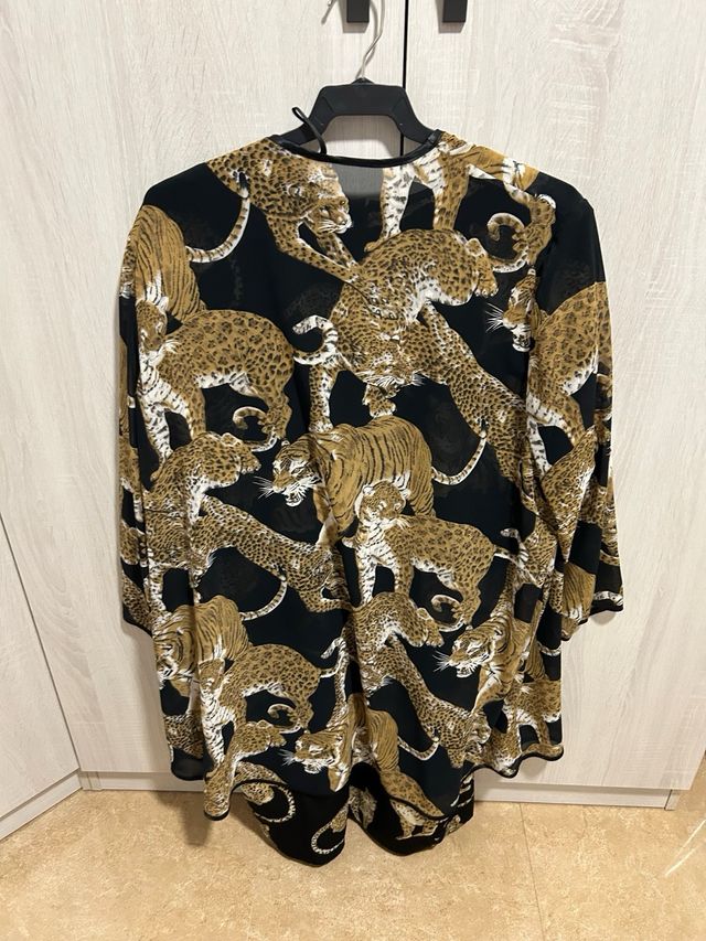 Elegante vestido con chaqueta estampado l