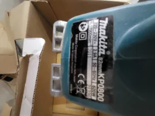 Cepillo Eléctrico Makita KP0800