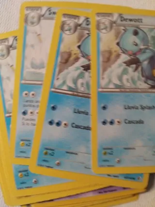 Cartas Pokémon variadas en español