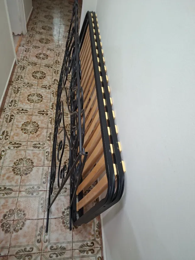 Somier para cama matrimonial. Forja Negro con Cabe