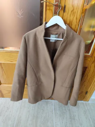 Chaqueta Zara marrón