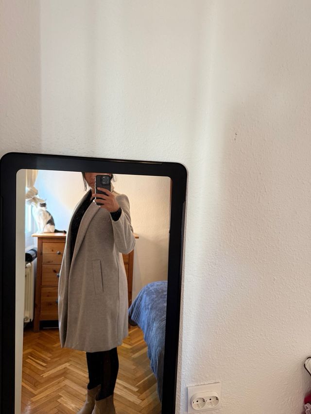 Chaqueta gabardina gris