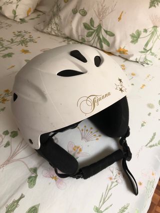 Casco de esquí blanco Tijuana