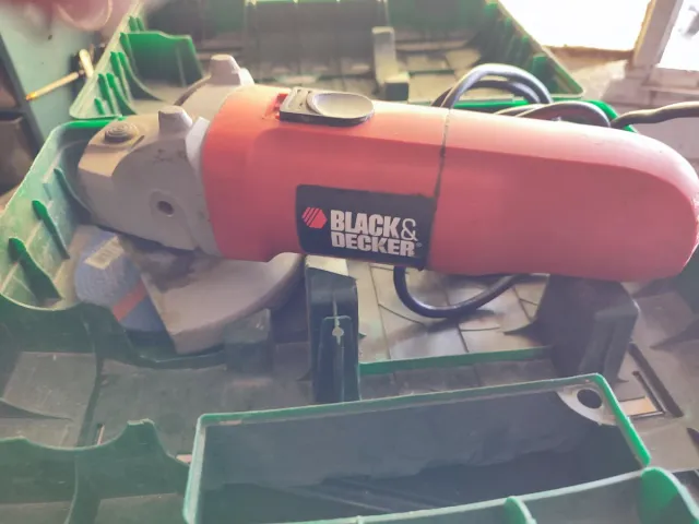 Amoladora Black & Decker Radial