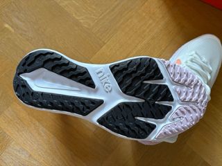 Zapatillas Nike Blancas y Naranja