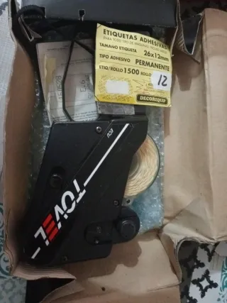 Máquina de etiquetas TOVEL con rollo