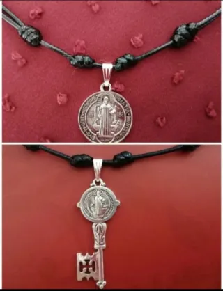 Colgante Llave con llave ó Medalla de San Benito