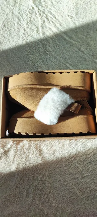 UGG Funkette Ciabatte Marrone