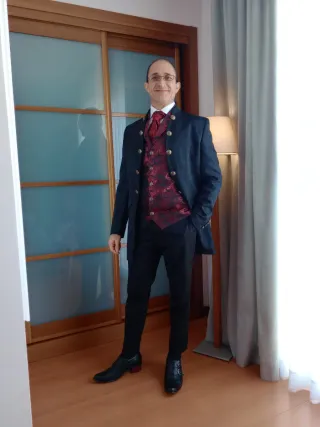 Traje de hombre negro
