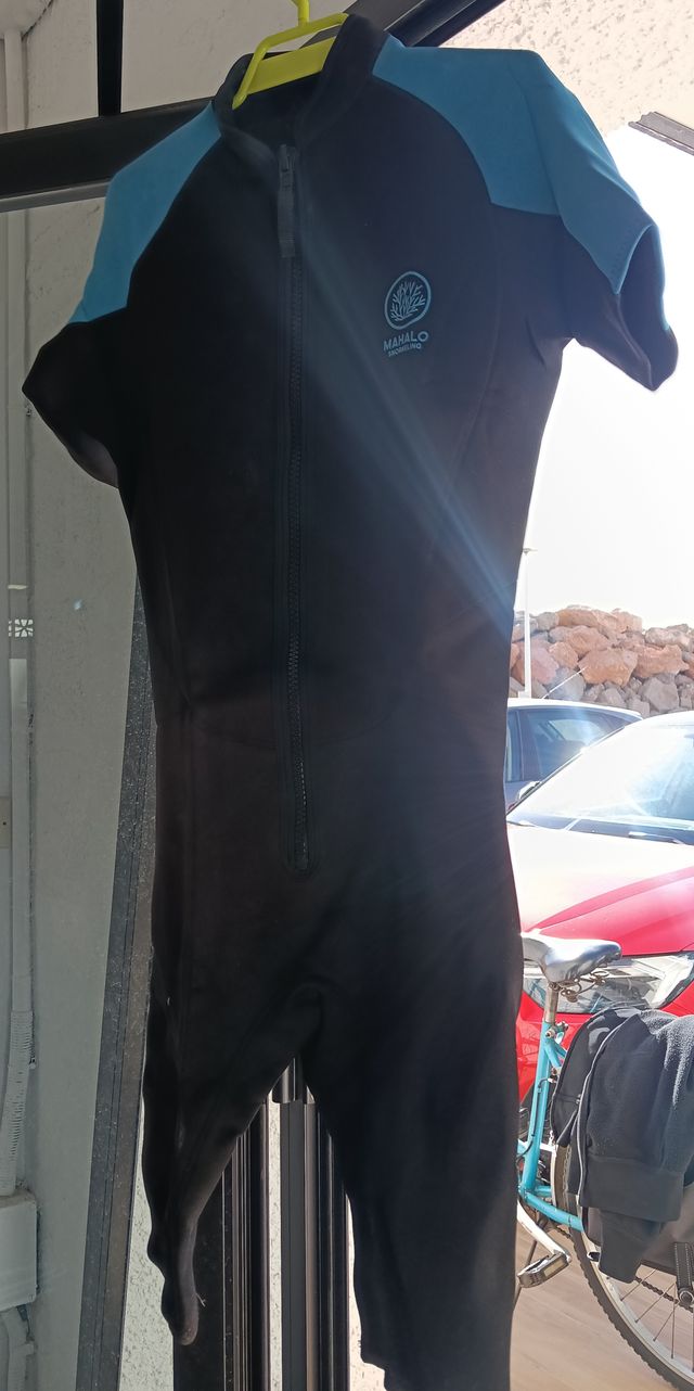Neopreno corto Mahalo Talla L