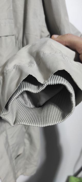 Chaqueta Adidas vintage con etiqueta de los 2000