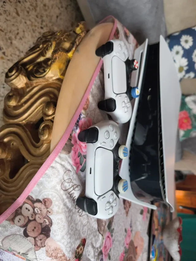 Consola Sony PS5 825GB con lector + 2 Mandos