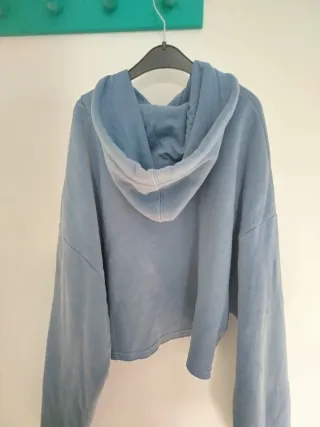 Sudadera deportiva azul