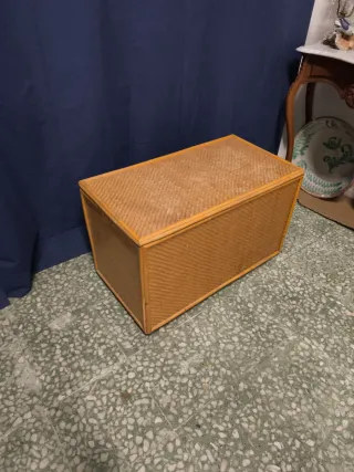 Baúl mimbre vintage