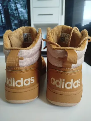 Zapatillas Adidas Hoops 3.0 altas beige talla 40