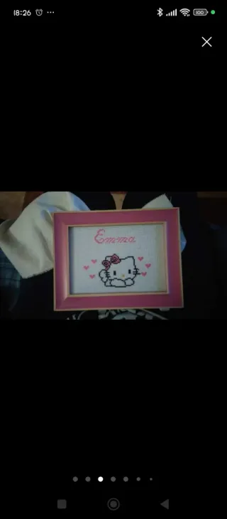 Cuadros y baberos personalizado a punto de cruz.