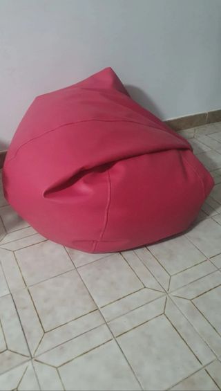 Pouf rosso in pelle sintetica