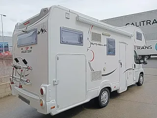 Autocaravana roller team capuchina 6 plazas