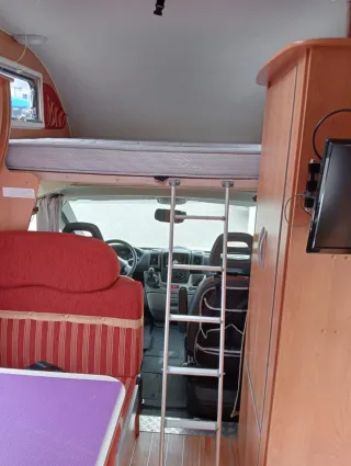 Autocaravana roller team capuchina 6 plazas