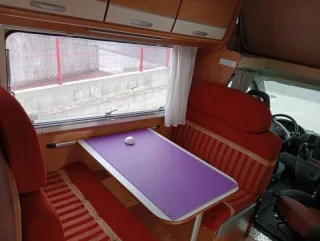 Autocaravana roller team capuchina 6 plazas