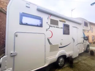 Autocaravana roller team capuchina 6 plazas