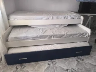 Cama nido juvenil madera, armario y cajonera.