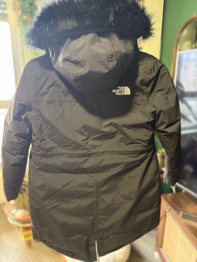 Parka The North Face Negra con Capucha