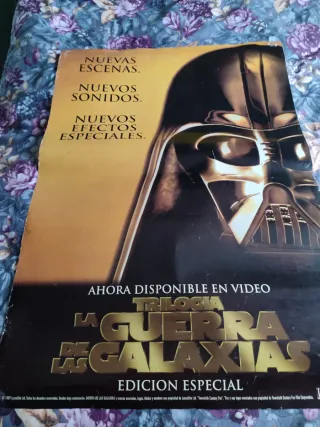 Lote de posters de merchadising de StarWars