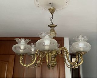 Lámpara de techo antigua dorada