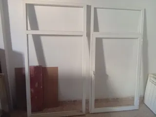 Ventana aluminio fija y puerta