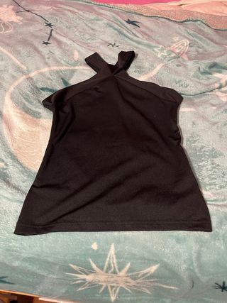 Top negro Shein cruzado