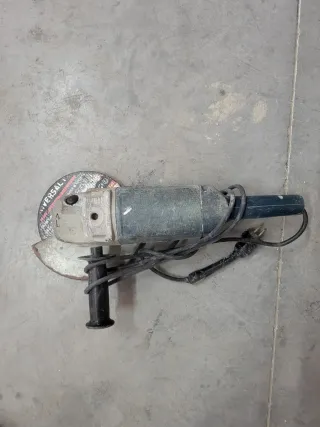 Amoladora Bosch GWS 21-230H