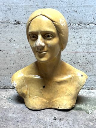 Busto scultura femminile in gesso – stile accademico vintage – 43 cm