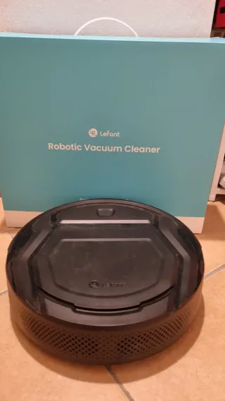 Robot aspirapolvere LeFant con base