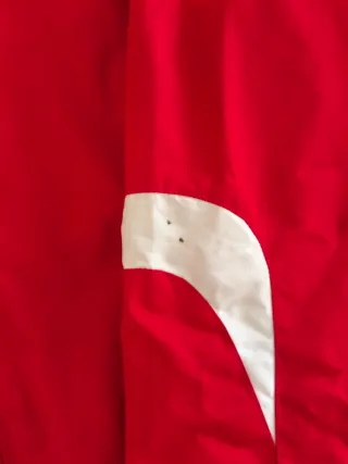 Campera Under Armour Roja