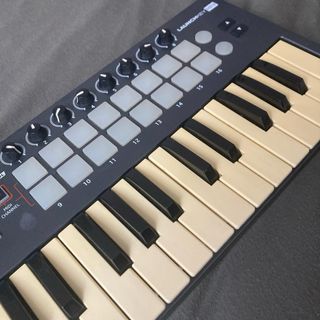 Teclado MIDI Novation Launchkey Mini (Error USB)