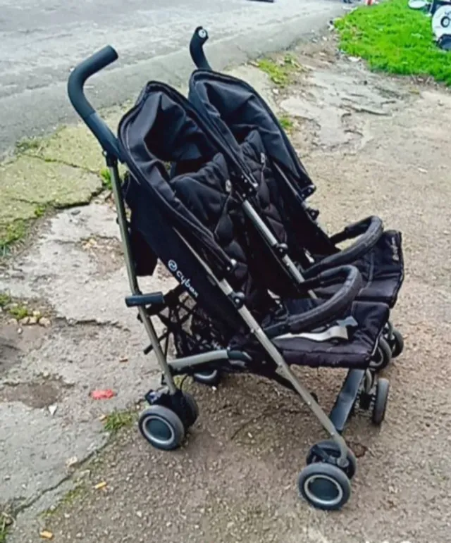 Cochecito gemelar Cybex negro