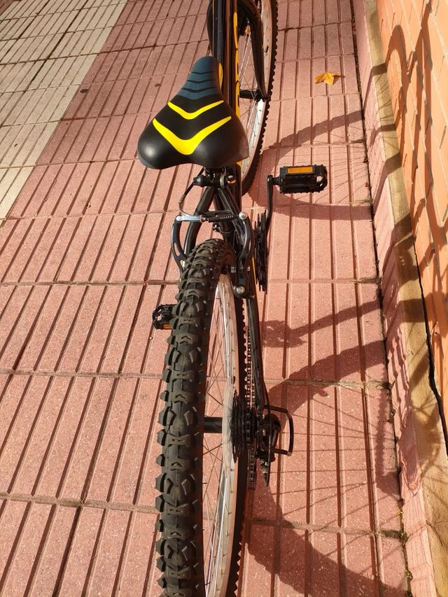 Bicicleta B-Pro Negra y Amarilla