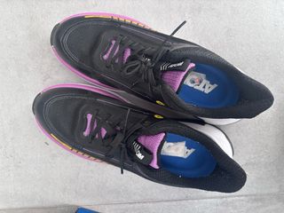 Zapatillas de running ATOM nuevas