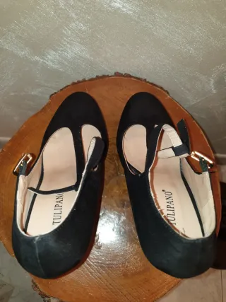 Tacchi neri in camoscio