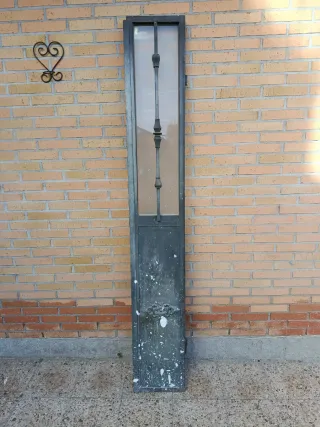 Fijo de hierro con cristal