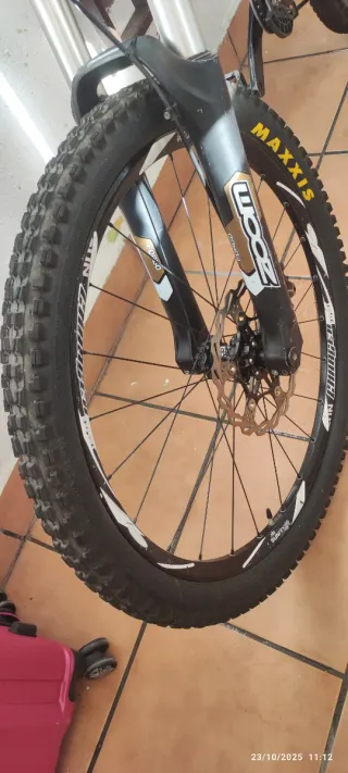 Bicicleta Enduro Mondraker
