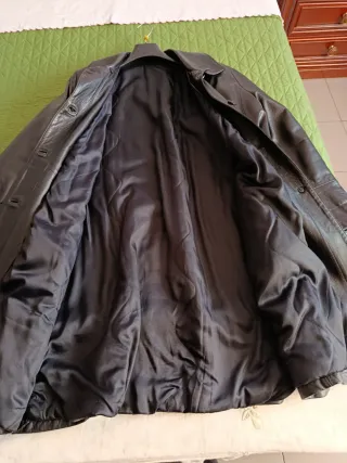 Giacca lunga in pelle nera