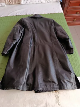 Giacca lunga in pelle nera