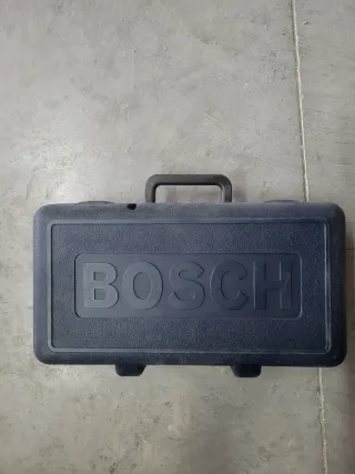 Amoladora Bosch GWS 850C con maletín