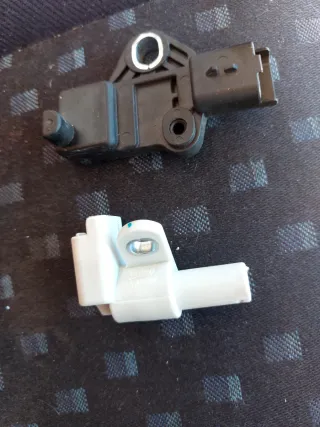 Sensor HELLA 6PU 009 146-74 Peugeot 407