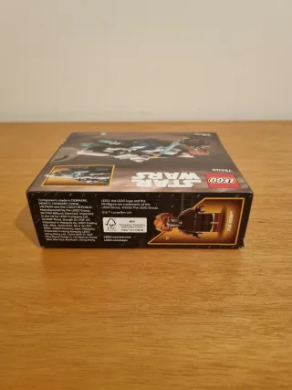 LEGO Star Wars 75400 - Plo Koon's Jedi Starfighter