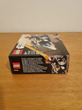 LEGO Star Wars 75400 - Plo Koon's Jedi Starfighter