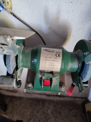 Lijadora de banco Techni BG01 120W