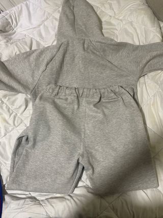 Conjunto Sudadera y Shorts Trapstar Shooters Gris